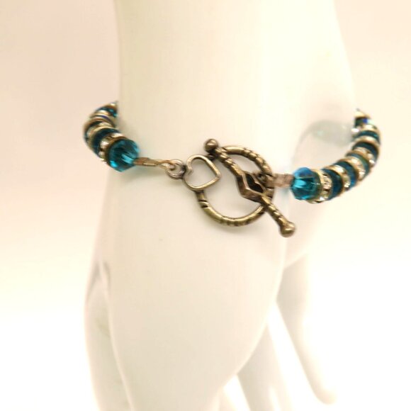 Blue Crystal Bead Bracelet Rhinestone Spacers Silver Tone Heart Toggle Clasp - Picture 6 of 12